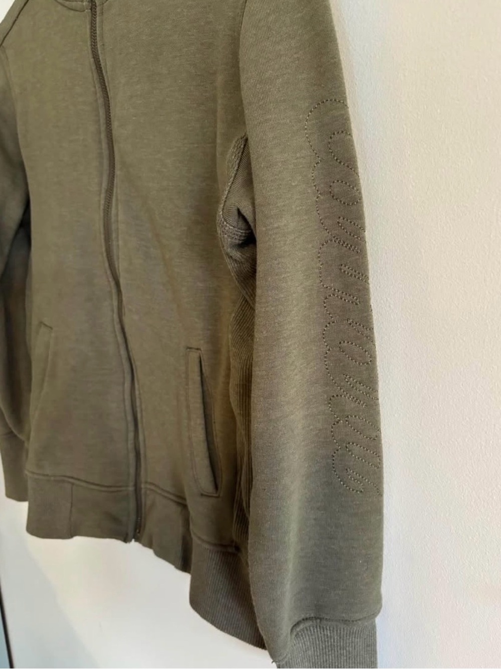 Carhartt Sweater Full-Zip in Olive Green - Picture 3 of 4